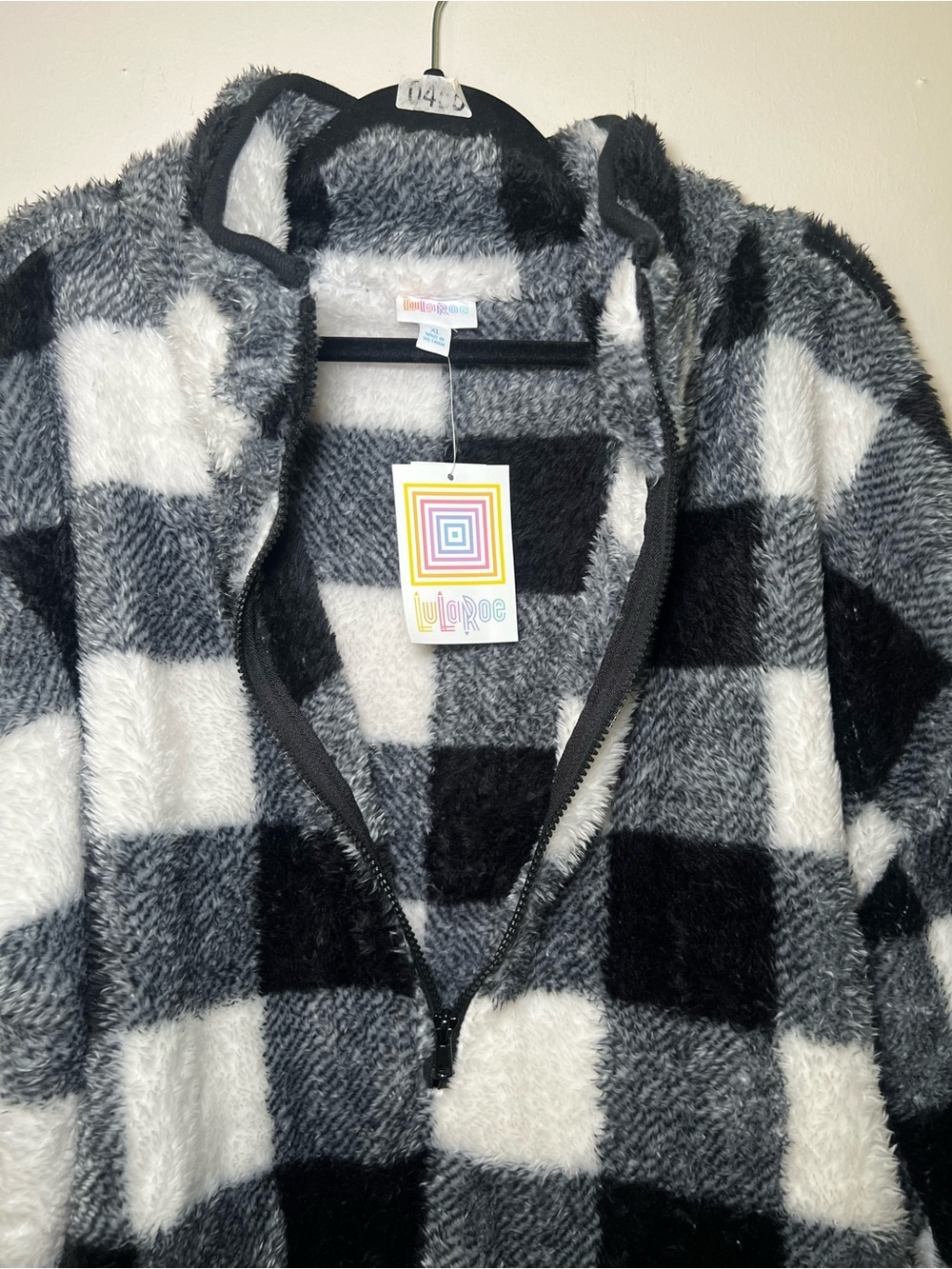 LuLaRoe Nancy Black and White Buffalo Check Fuzzy Half Zip Sweater - Picture 4 of 5